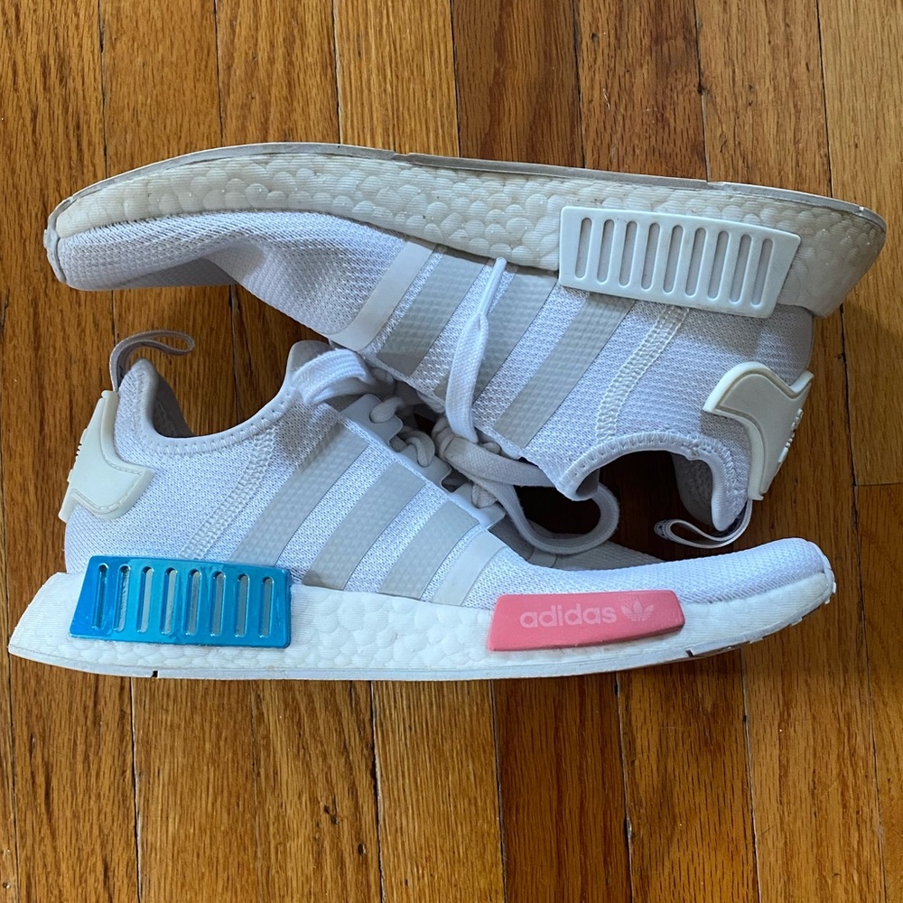 White Adidas NMD